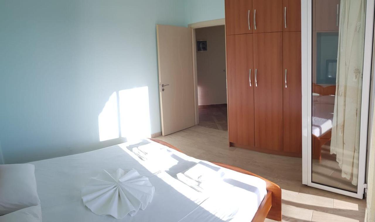 Stunning Sea View Apartments Σαράντα Εξωτερικό φωτογραφία