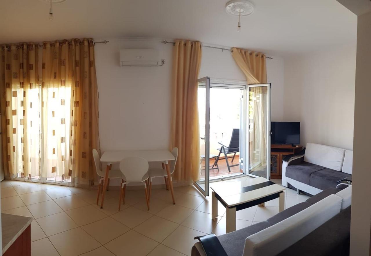 Stunning Sea View Apartments Σαράντα Εξωτερικό φωτογραφία