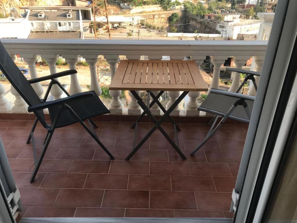 Stunning Sea View Apartments Σαράντα Εξωτερικό φωτογραφία
