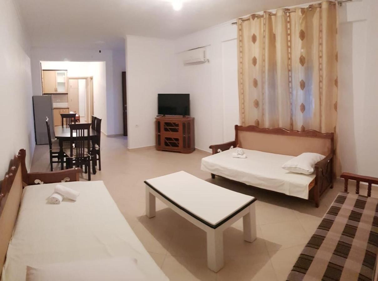 Stunning Sea View Apartments Σαράντα Εξωτερικό φωτογραφία