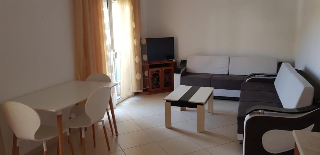 Stunning Sea View Apartments Σαράντα Εξωτερικό φωτογραφία